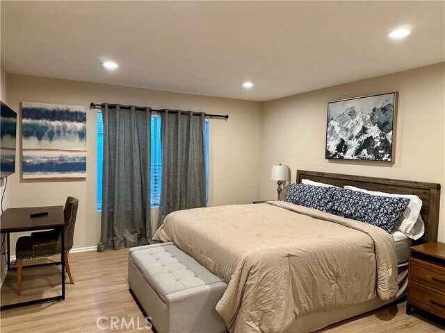 Building Photo - 17 Fallbrook