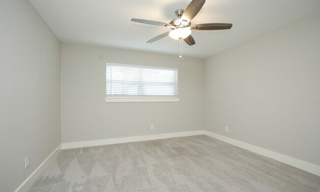 Building Photo - 5815 Picasso Pl