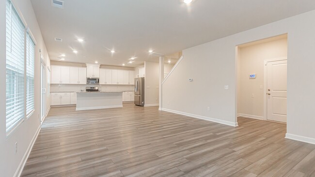 Building Photo - Picture-Perfect New Home in Clear Pond