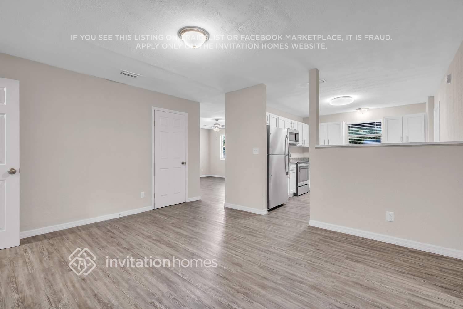 Building Photo - 4545 Lane Ave S