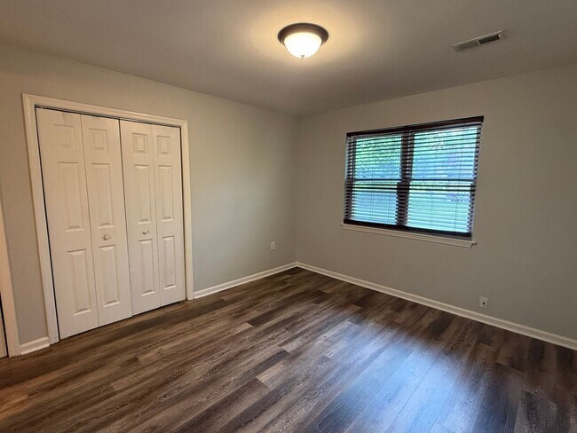 Building Photo - 7760 Corley Dr