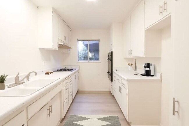 Interior Photo - Valleyheart Terrace!