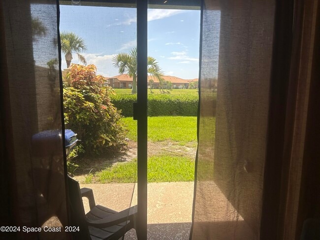 Building Photo - 755 Ventura Dr