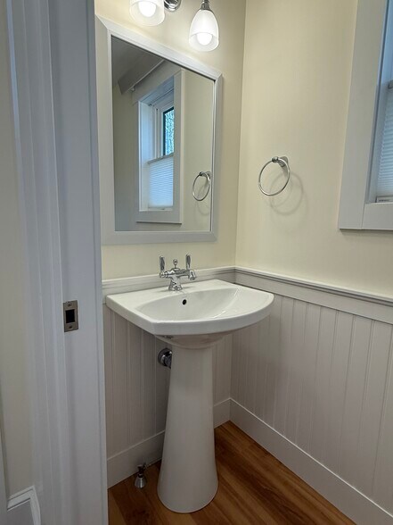 Building Photo - 14 Big Rock Ln