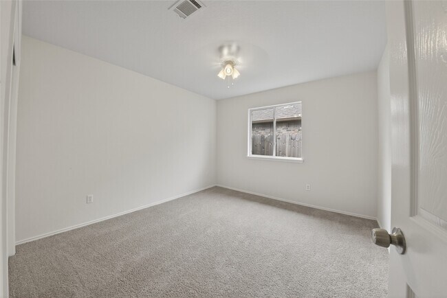 Building Photo - 18810 Appletree Ridge Rd