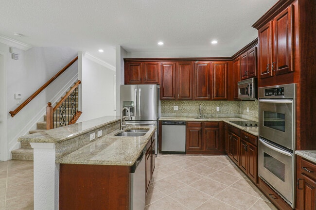 Building Photo - 112 Dunmore Dr