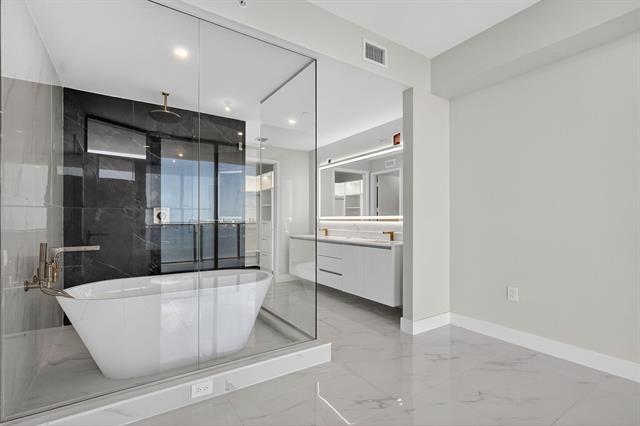 Building Photo - 701 NE 23rd St