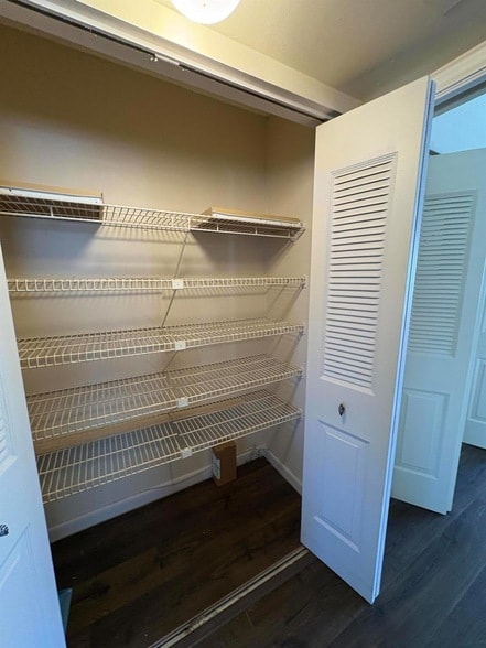 Building Photo - 34 Northampton B