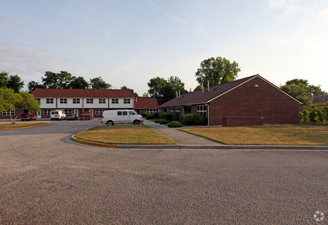Primary Photo - 1031 King St
