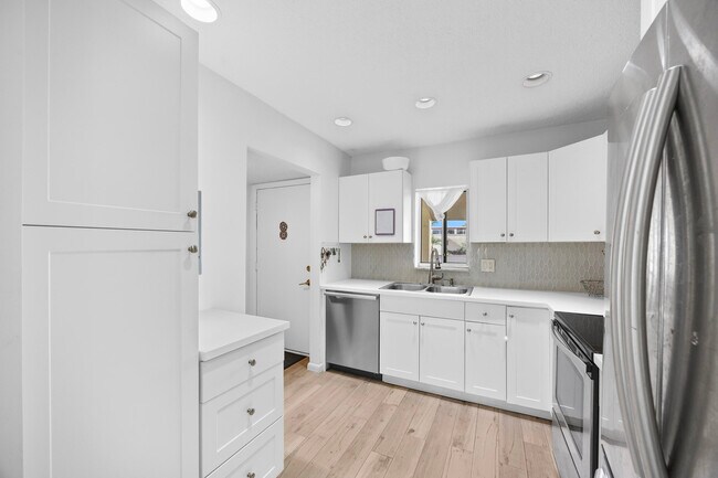 Building Photo - 2671 Boundbrook Blvd