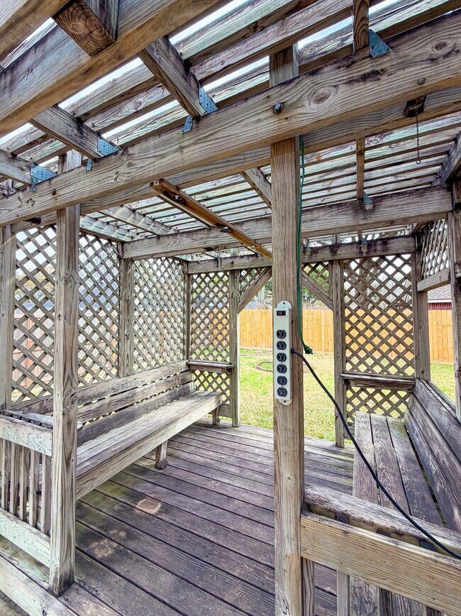 Building Photo - 13422 Blackbird Dr