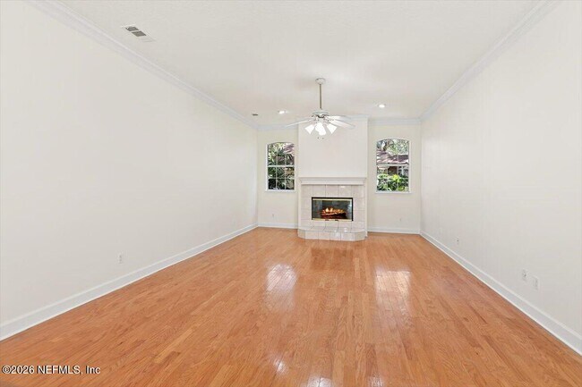 Building Photo - 639 Queens Harbor Blvd