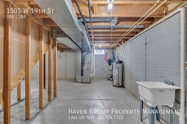 Building Photo - 1505 W 19th St