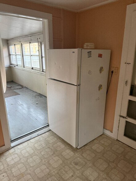 Building Photo - 26 Rutherford St