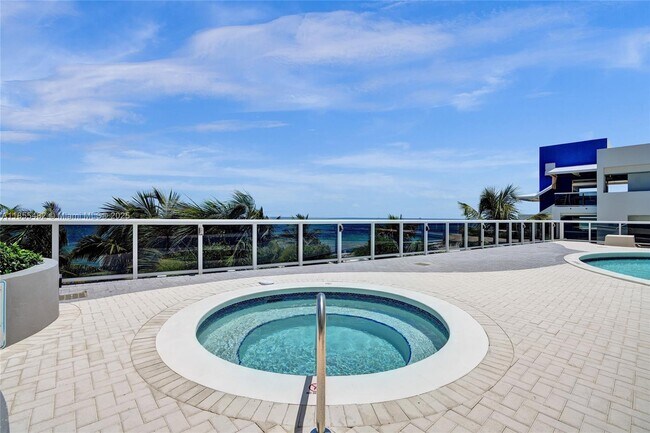 Building Photo - 6301 Collins Ave