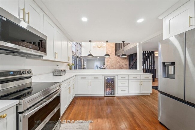 Building Photo - 1361 Poplar Ridge Dr