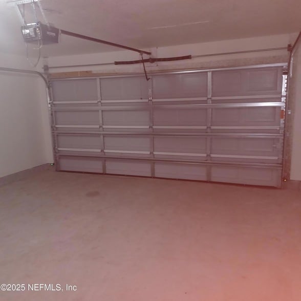 Building Photo - 4840 Kenneth St