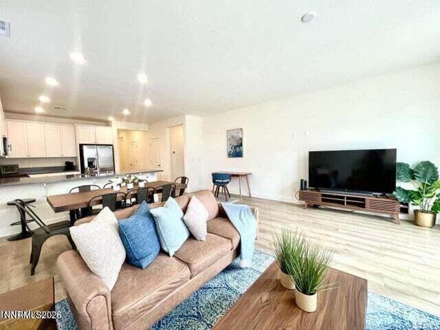 Building Photo - 1993 Zidane Dr