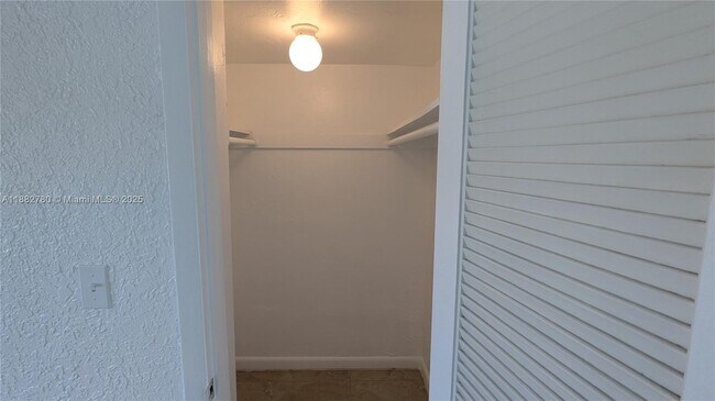 Building Photo - 8650 SW 67th Ave