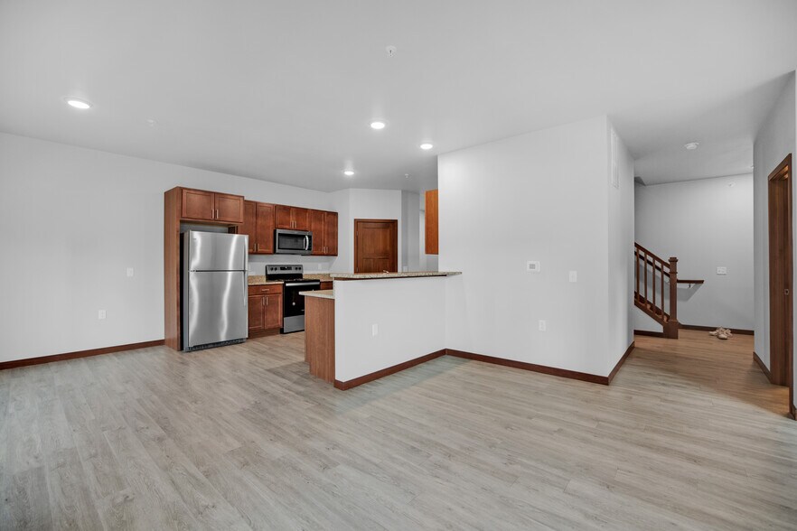 Building Photo - 6410 Driscoll Dr