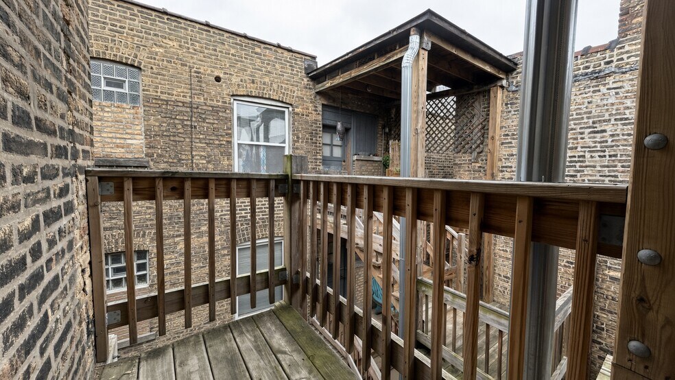 Building Photo - 4623 N Rockwell St