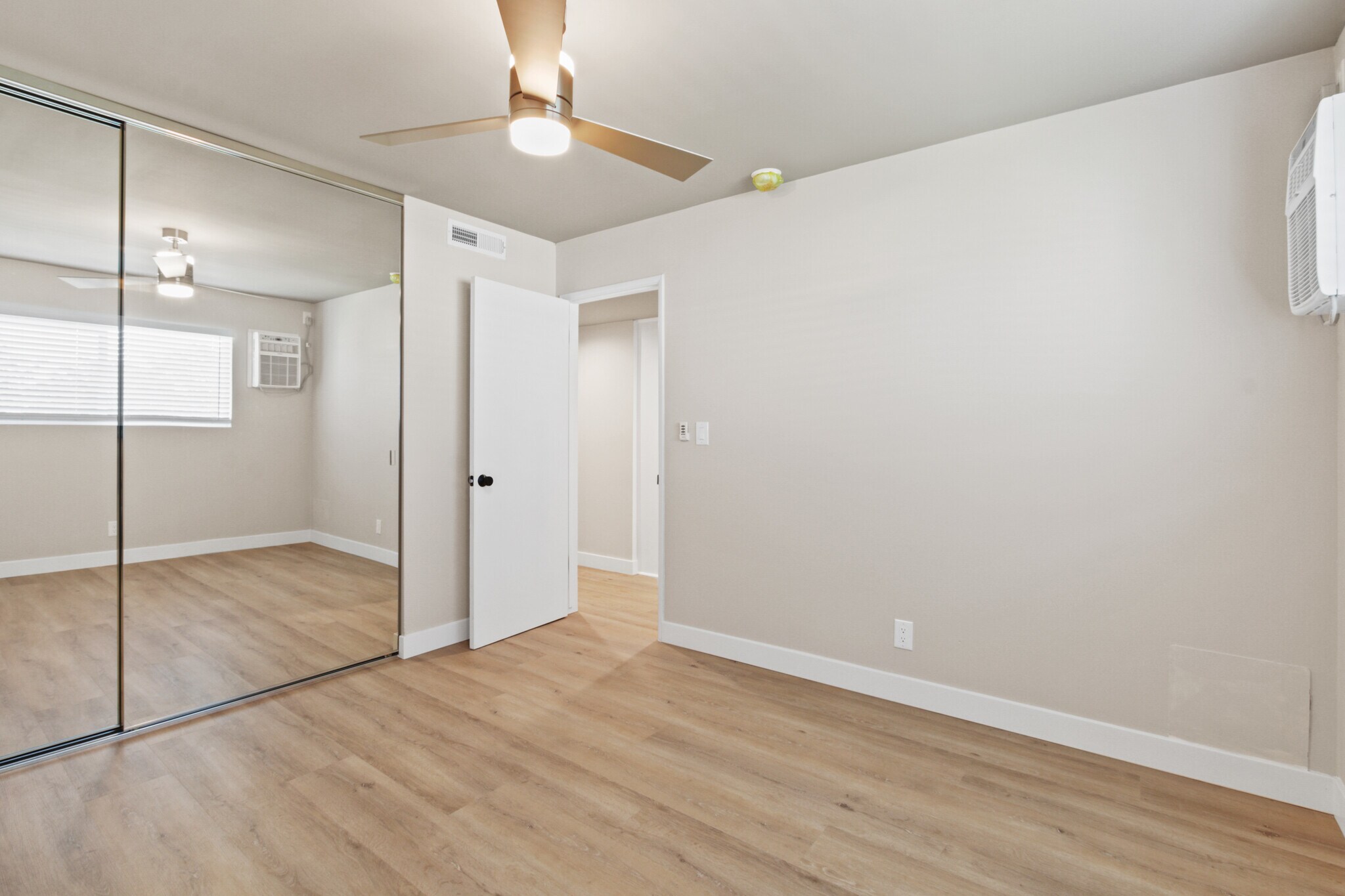 Hallway Bedroom - 15962 S Myrtle Ave