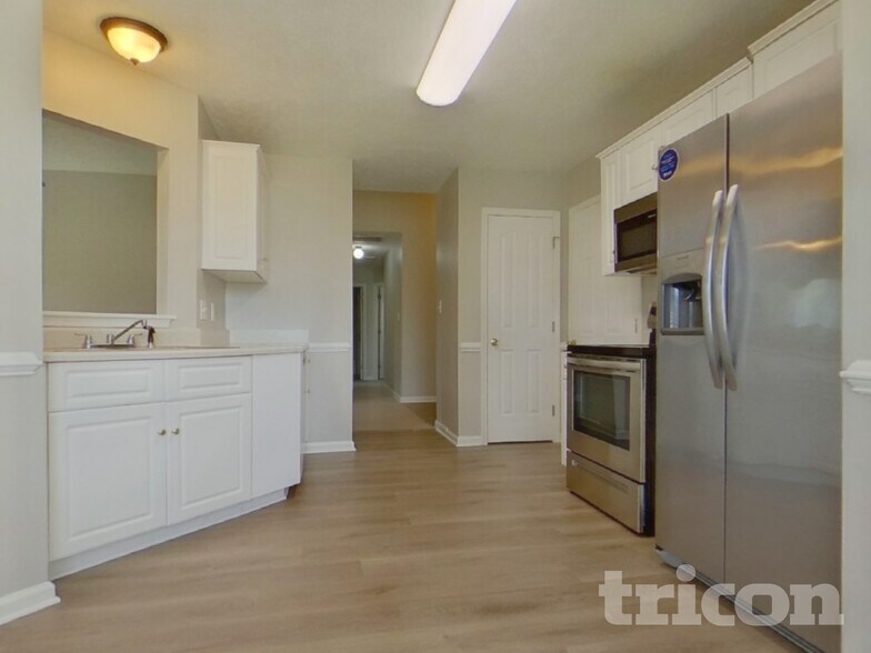 Building Photo - 300 Willow Forks Ct