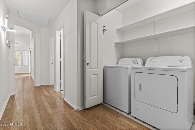 Building Photo - 20947 N 107th Dr