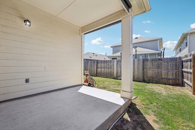 Building Photo - 191 Light Timber Rd