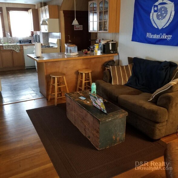 Building Photo - 321 Alewife Brook Pky