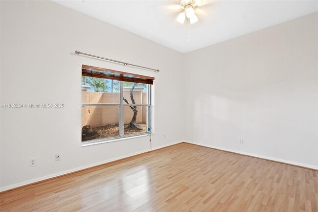 Building Photo - 16011 Emerald Cove Rd