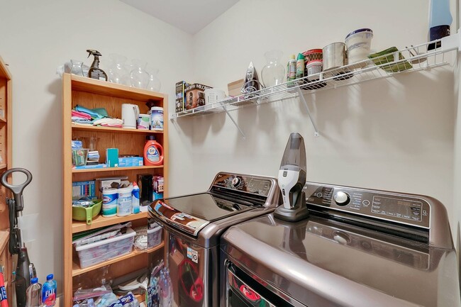 Building Photo - Sparkling clean 4 bedroom home in Spring H...