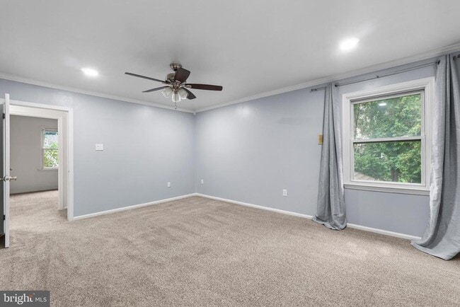 Building Photo - 1578 Yeakel Way