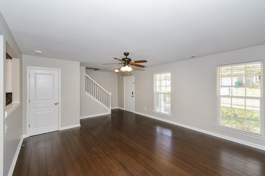 Building Photo - 7879 Rainey Dr