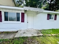 Building Photo - 564 Julian Rd