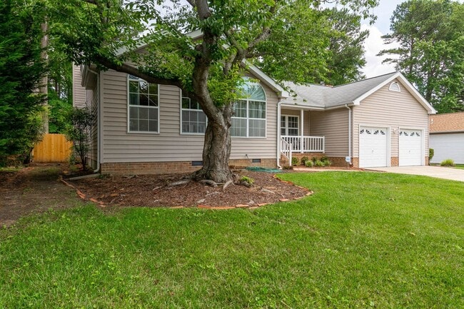 Building Photo - Beautiful Newport News Home