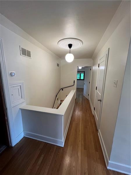 Building Photo - 127 Westland Dr