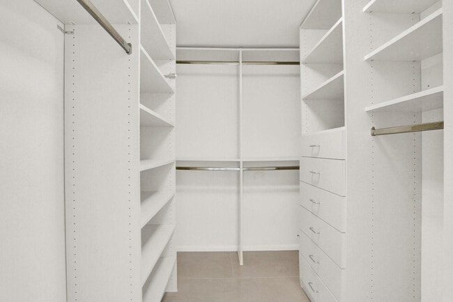 Building Photo - 2697 N Ocean Blvd