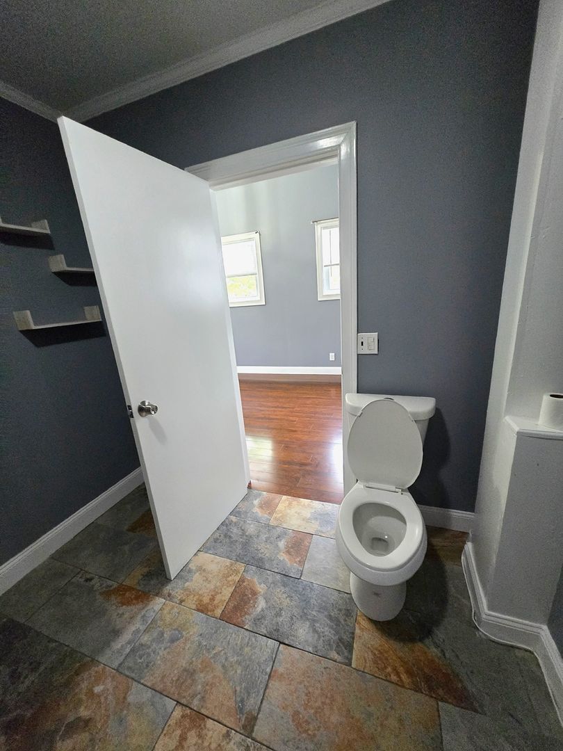 Building Photo - 8 St John St