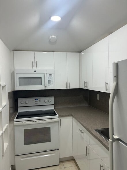 Building Photo - 4725 NW 7th St
