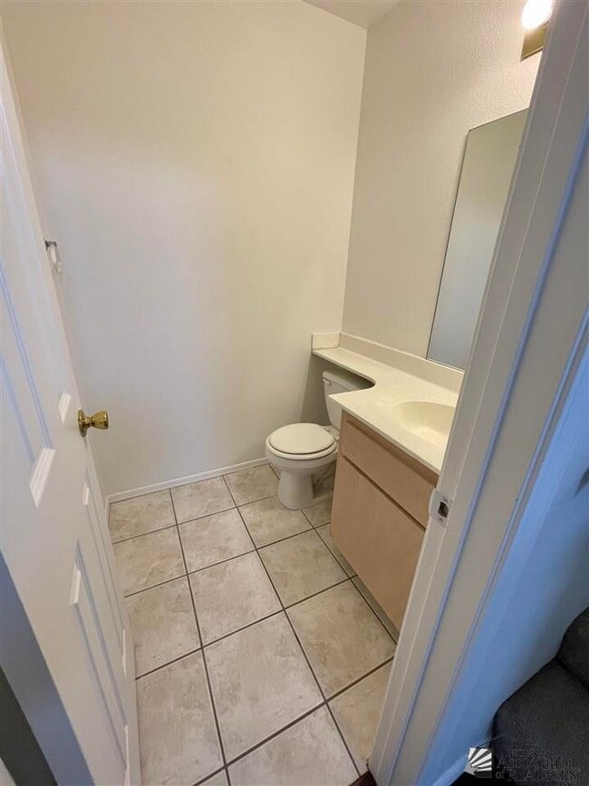 Building Photo - 10736 Calle Raquel