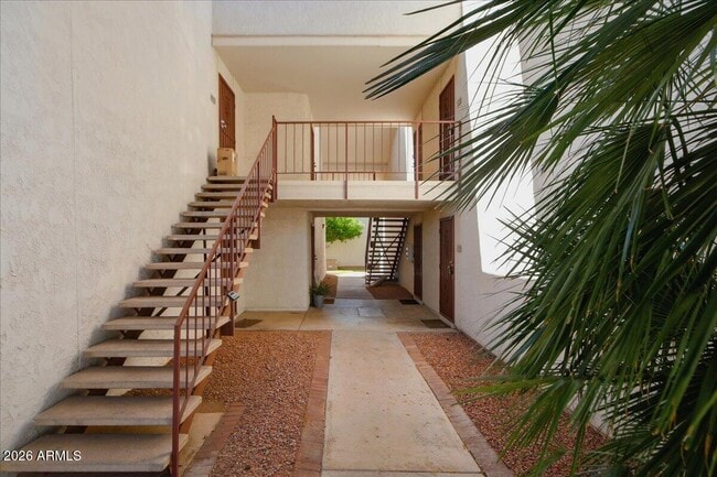 Building Photo - 7350 N Vía Paseo Del Sur
