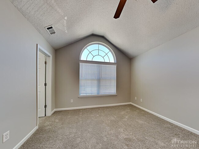 Building Photo - 4811 Heather Mill Trace