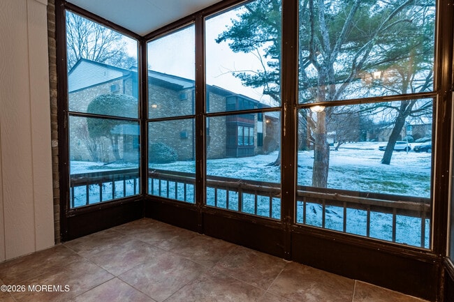 Building Photo - 69 Overlook Way