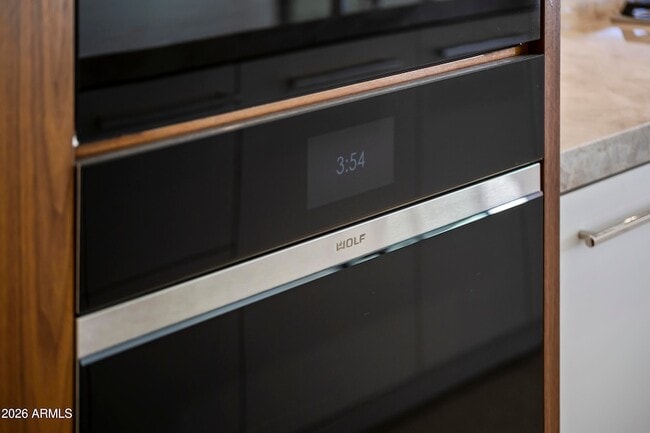 Building Photo - 6587 N Palmeraie Blvd