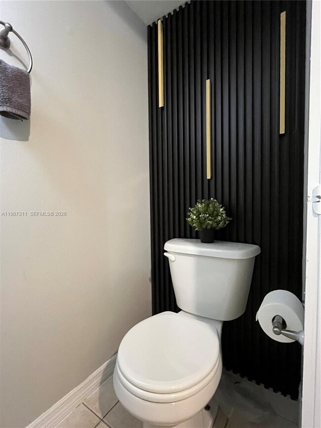 Building Photo - 5150 Lake Loop Rd