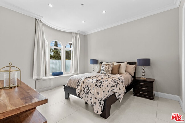 Building Photo - 12419 Erwin St