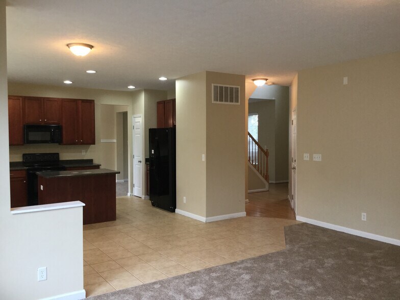 Building Photo - 9868 Codyview Dr