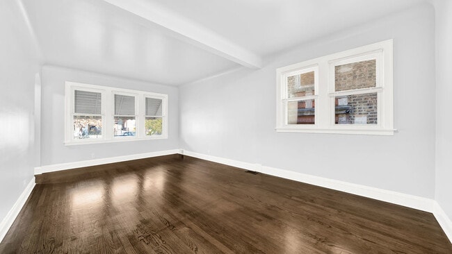 Building Photo - 3143 W 53rd Pl
