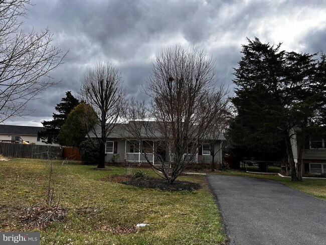 Building Photo - 123 Meadowbrooke Pl